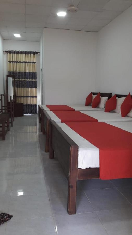 Meegahapokuna Resort Анурадхапура Екстериор снимка