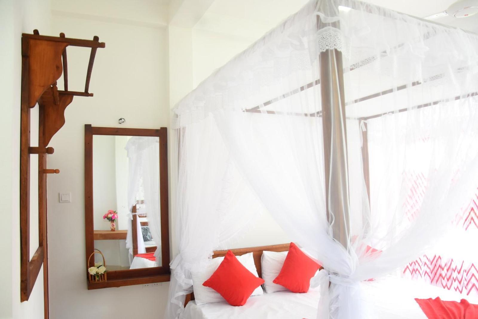 Meegahapokuna Resort Анурадхапура Екстериор снимка